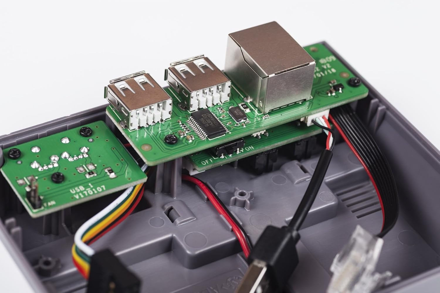 Retroflag NESPi Case Plus Func - Raspberry Pi Retropie review and price